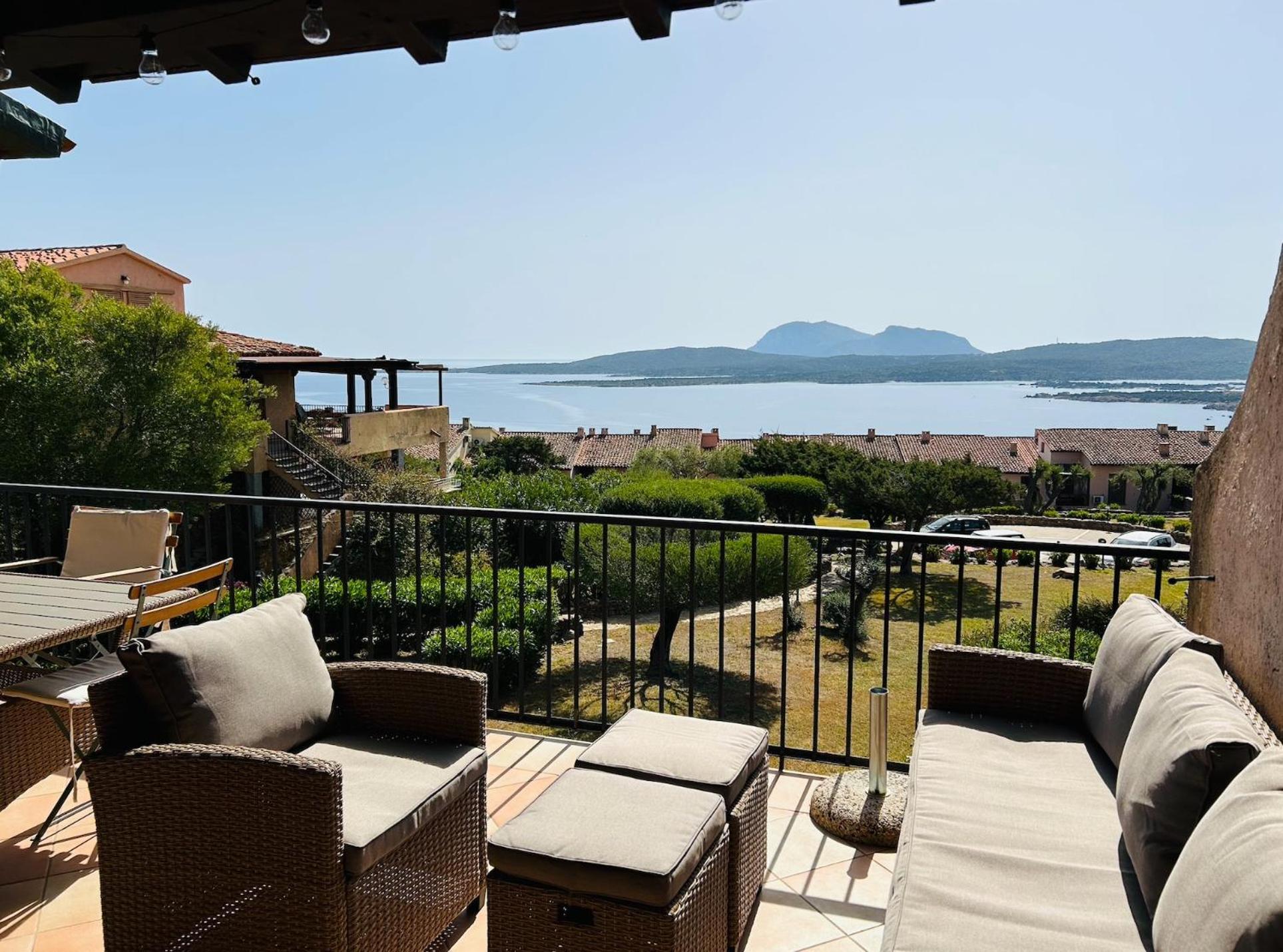 Ladunia Residence Porto Rotondo - Terrace, Swimming Pool, Sea View ภายนอก รูปภาพ